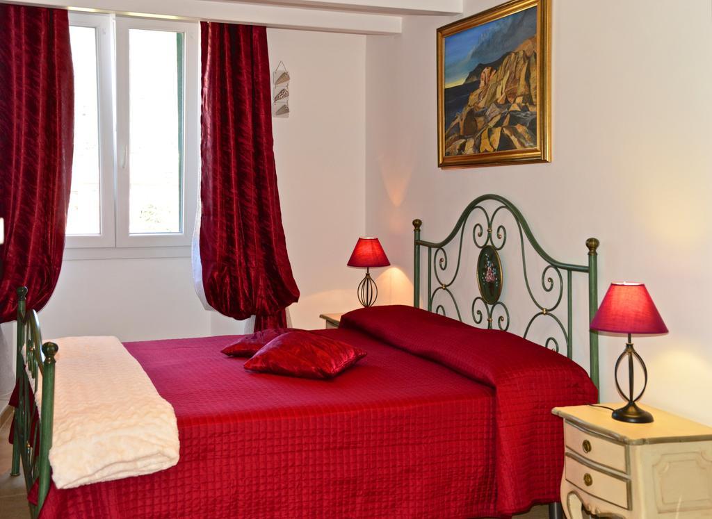 B&B Torre Porta Marina Ventimiglia Zimmer foto